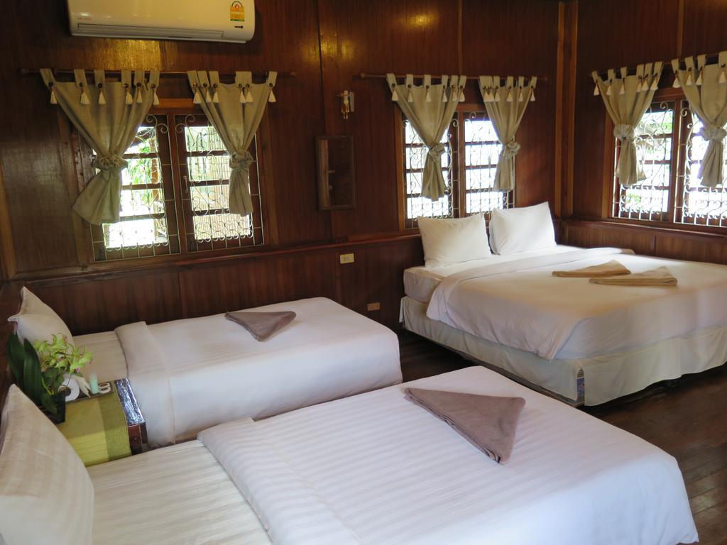 V-View Beach Resort Ban Tai Room photo